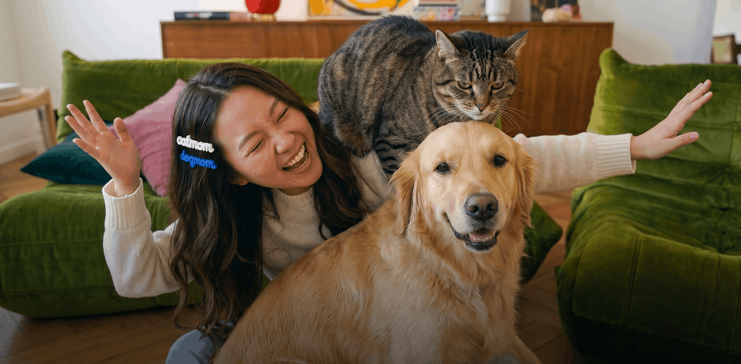 The only accessory that introduces you first.